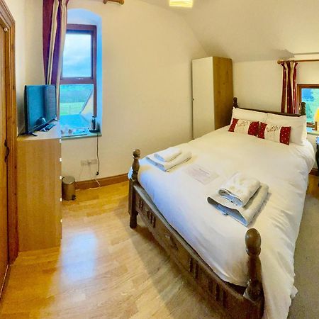 Highfields Farm B&B Stone  Esterno foto